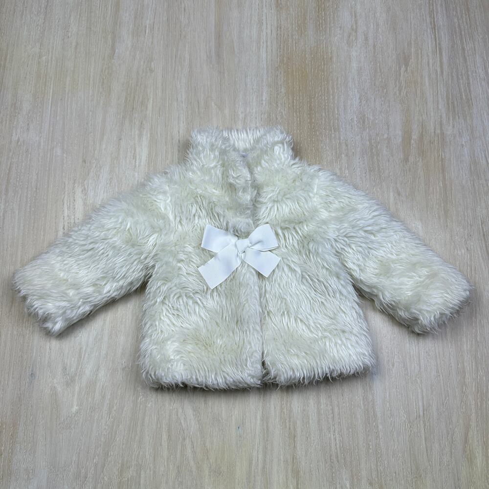 Little Maven by Tori Spelling White Faux Fur Bow Detail Winter Coat Jacket 18M